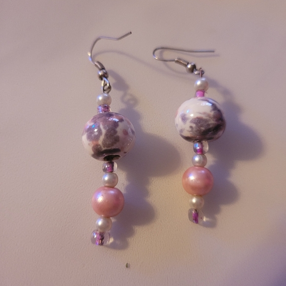 Beautiful earrings - Picture 1 of 4